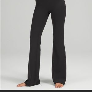 NWOT Lululemon Groove super high rise flare pants.